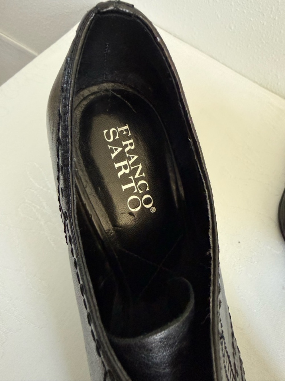 Franco Sarto Devote Black Leather Oxford Heels Size 9 Wingtip Brogue - Picture 6 of 8